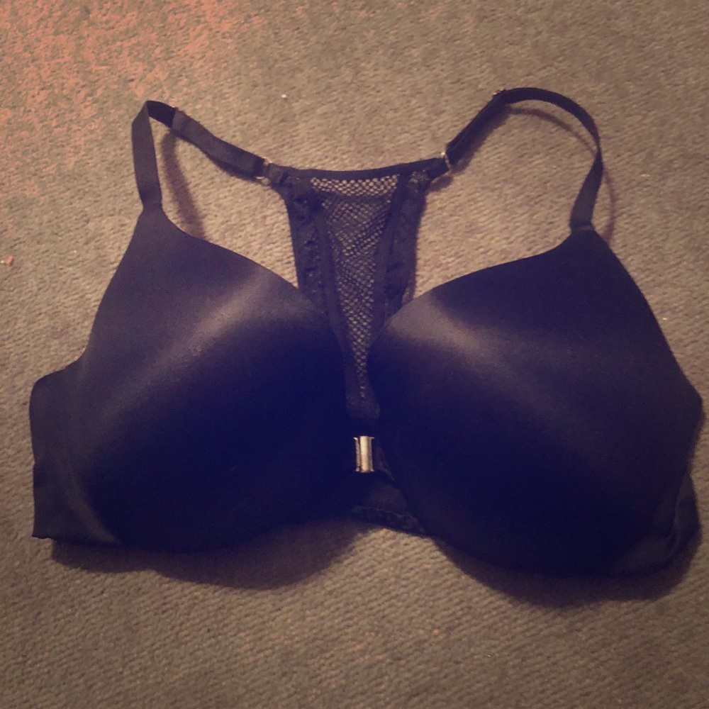Victoria’s Secret size 38C push-up bra